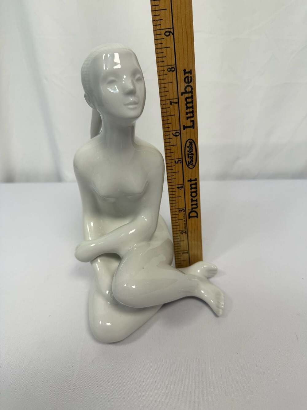 Vintage Royal Dux Czechoslovakia White Porcelain Sitting Woman Figurine - Picture 6 of 6